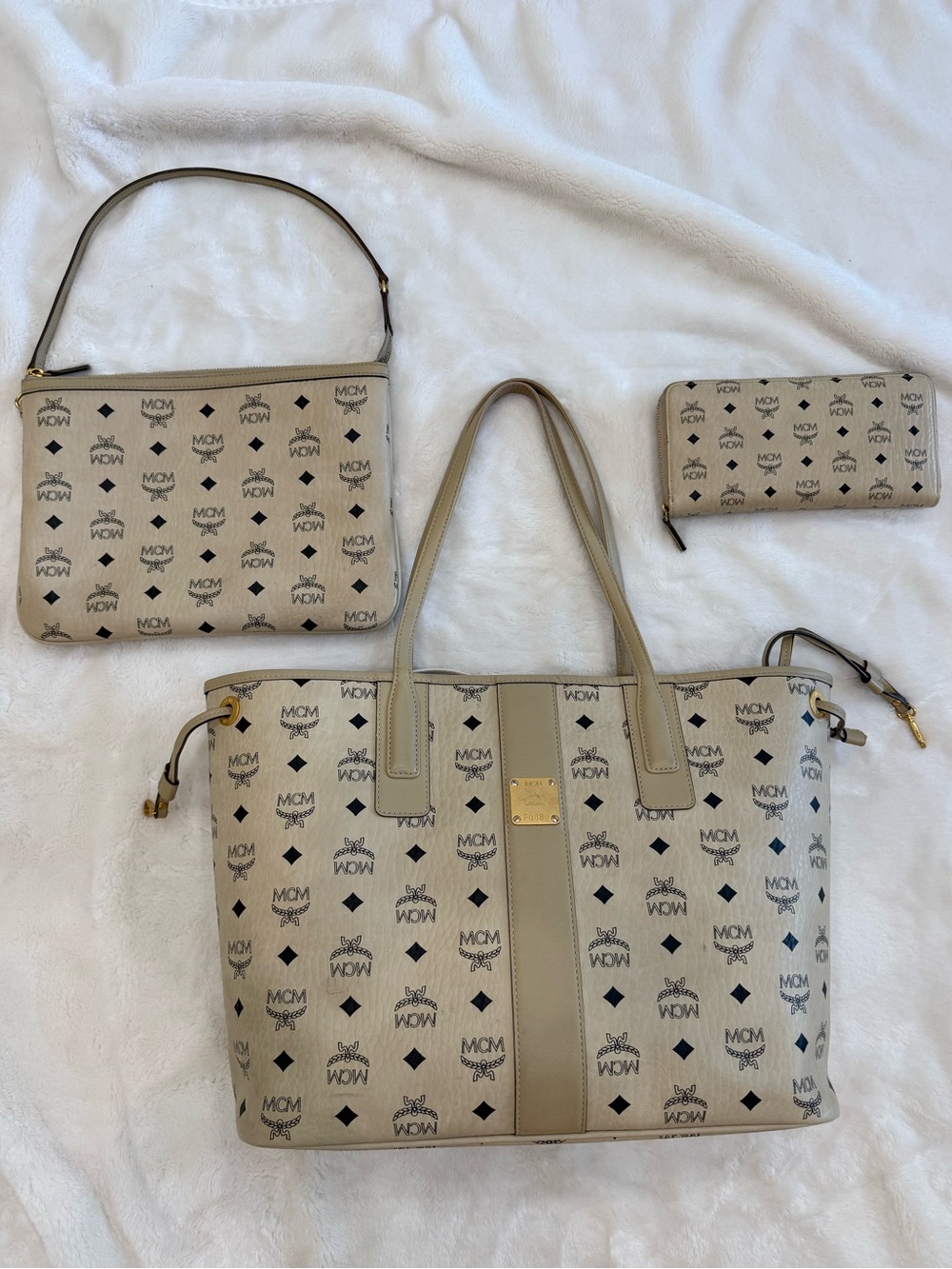 MCM Tote + MCM Pouch + MCM Wallet